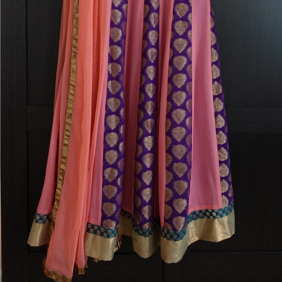 Beautiful anarkali suit with matching churidar and dupatta - Picture 4 of 4